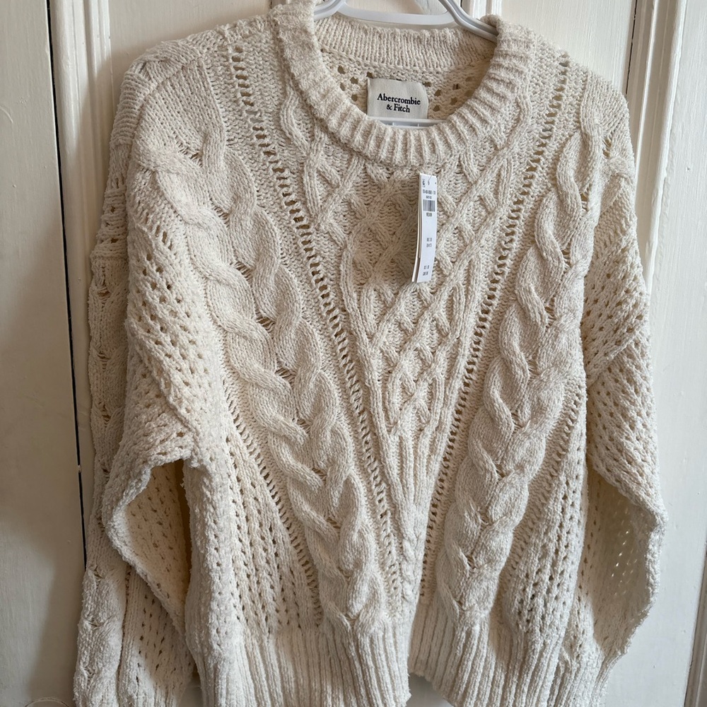 Abercrombie & Fitch Women's Ivory Cable Knit Sweater